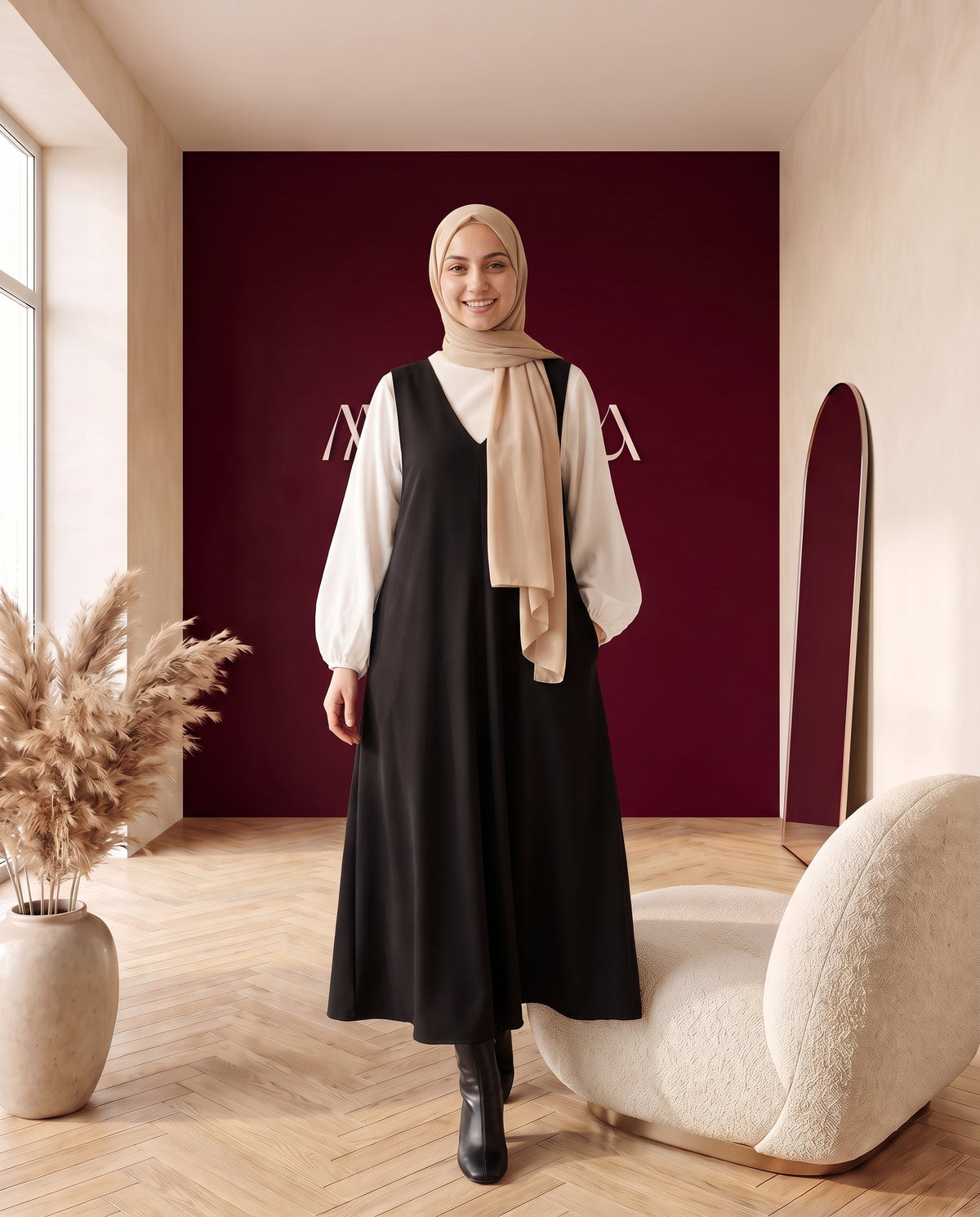 Pinafore-Trägerkleid Schwarz – In Bewegung