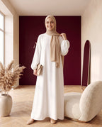 Basic-Abaya mit Ballonärmeln Creme – Dreiviertelansicht